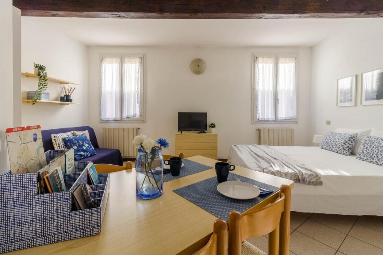 Al Pipai Appartement Ferrara Buitenkant foto